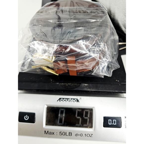 J. Crew Wide Leather Belt with Brass Buckle in
Cognac Brown Leather Size S / M - Picture 11 of 11